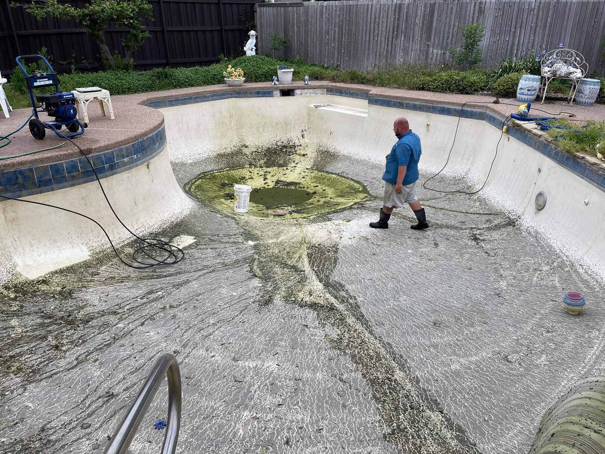 Pool needing deep cleaning service